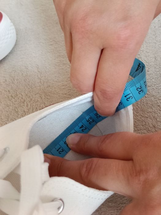 Nowe trampki tenisówki