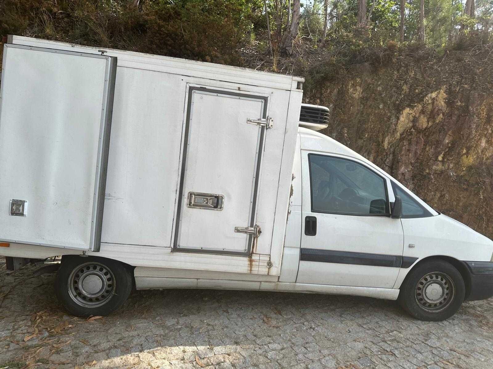 Citroen Jumpy 2.0 com Frio Negativo