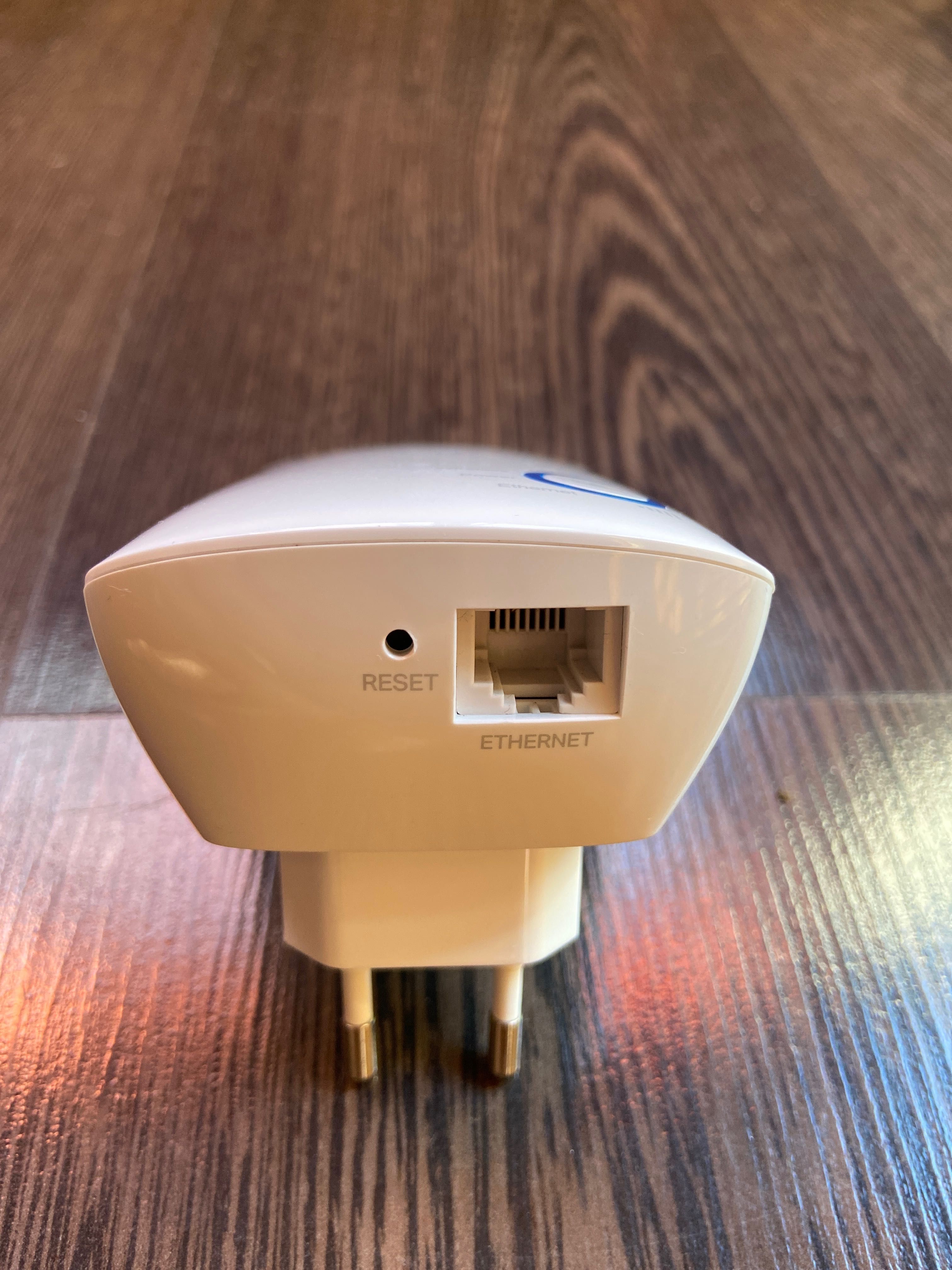 Wi-Fi підсилювач TP-Link TL-WA850RE