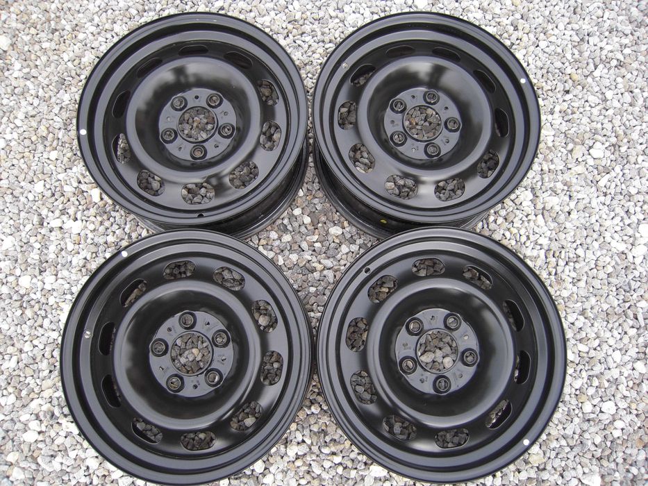 Felgi stalowe 16 5x120 et33 IS33 BMW Seria 1 F20 F21