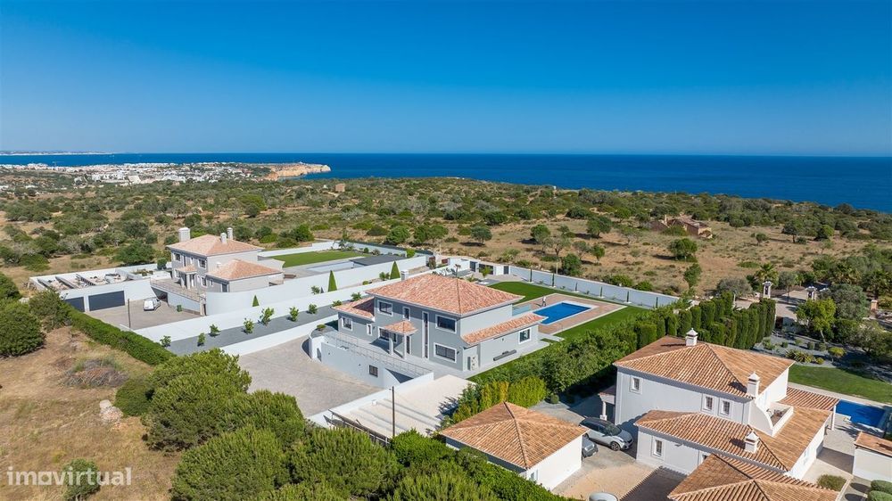 Moradia de Luxo entre o Boavista Golf e as Falésias de Lagos