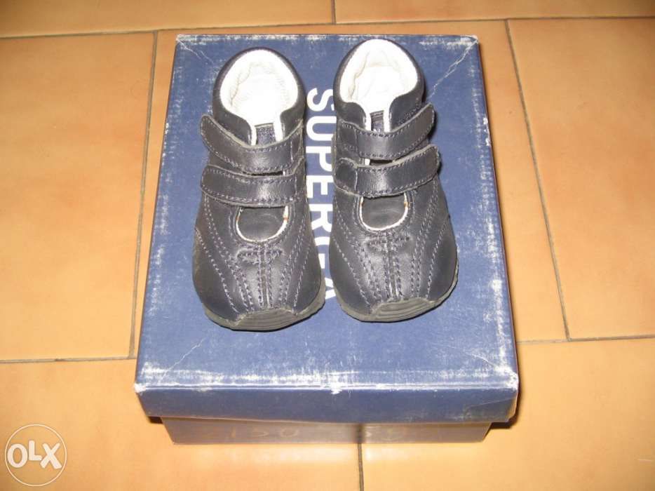 Tenis marca Superga tamanho 18 novos a estrear