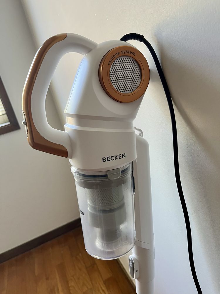 Aspirador Vertical BECKEN