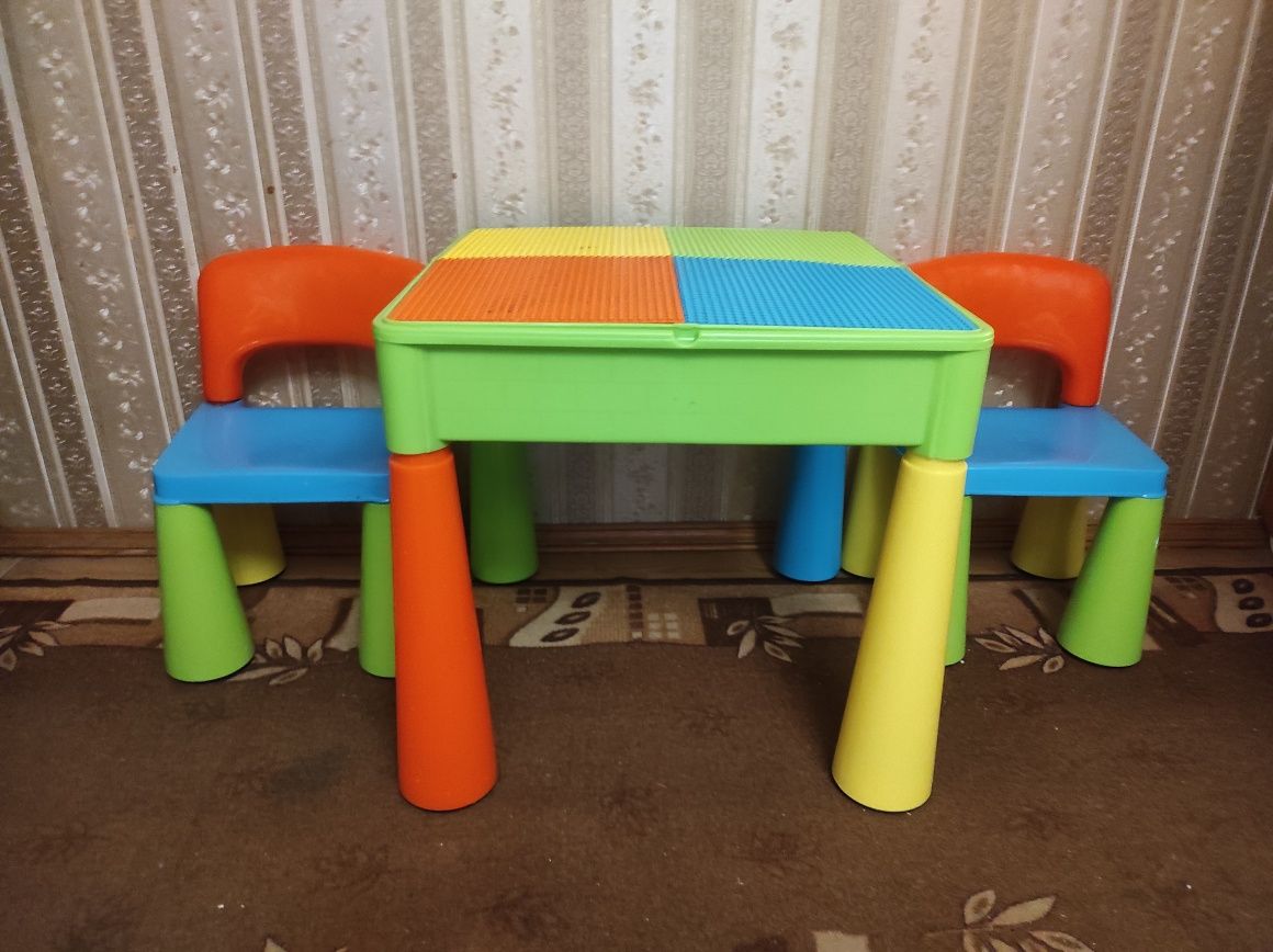 Дитячий ігровий столикі два стільці Tega Baby Manut