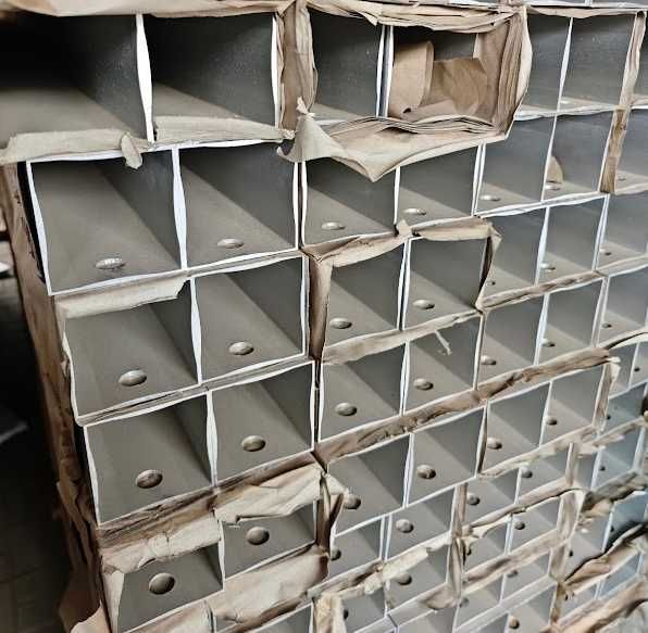 Profil aluminiowy 100x100x2 wzmacniany do 100x100x4 taras fotowoltaika