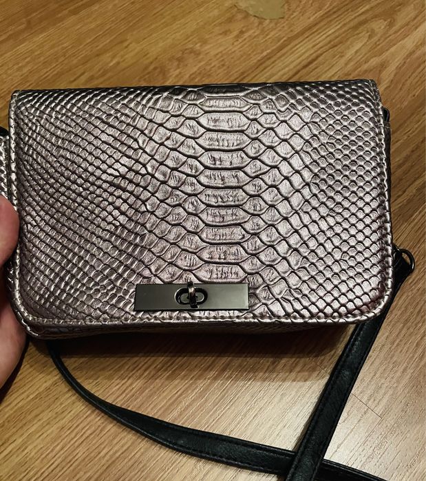 Жіноча сумочка якісний заміник шкіри