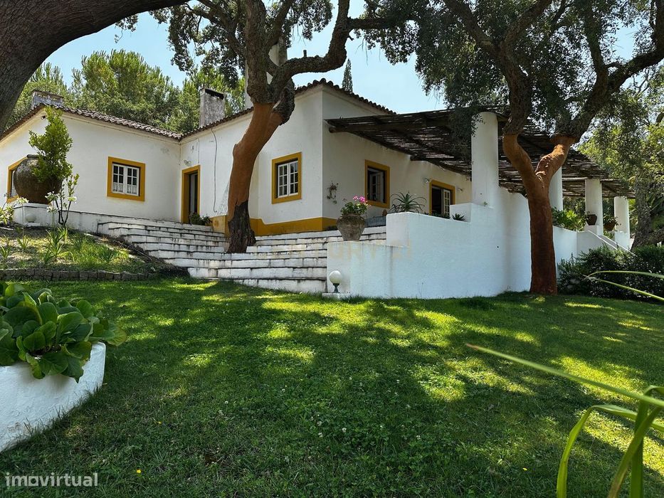 Moradia T5 no Estilo Alentejano – Mora, Alentejo