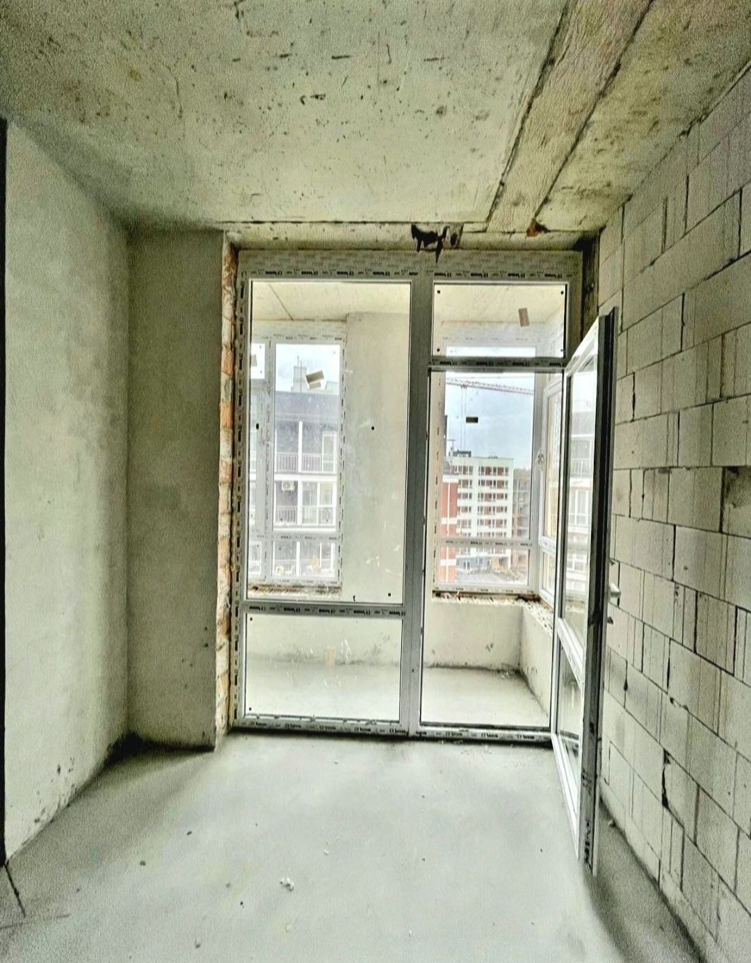 Продаж 2 кім. квартира 59м. зданий новобуд Дубляни.