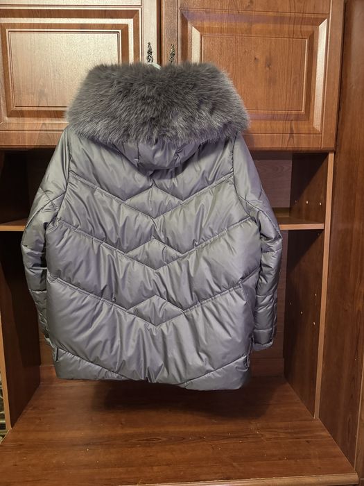 Жіночий натуральний пуховик 54 розмір