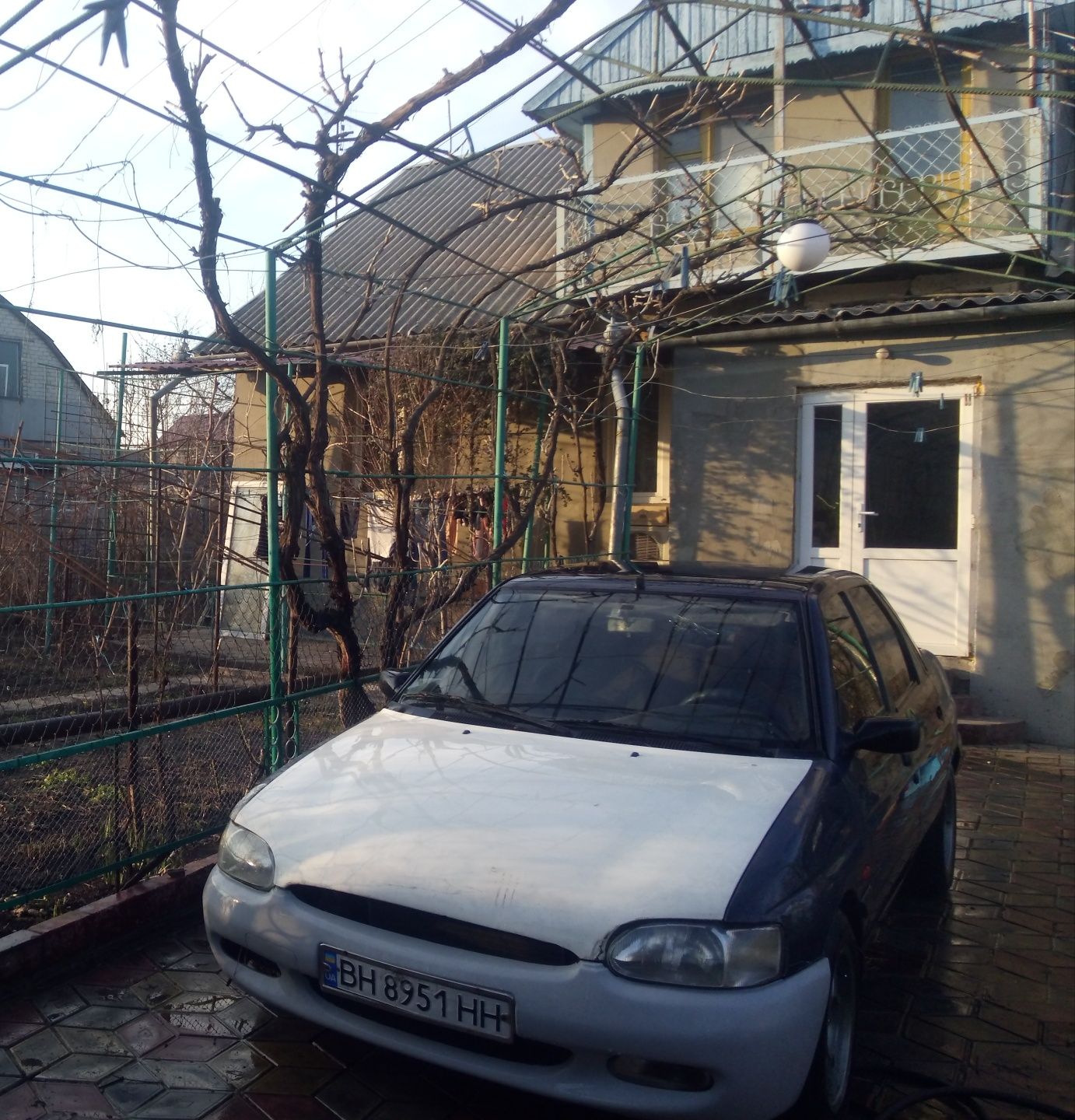 Продам ford escort 96 газ бензин срочно