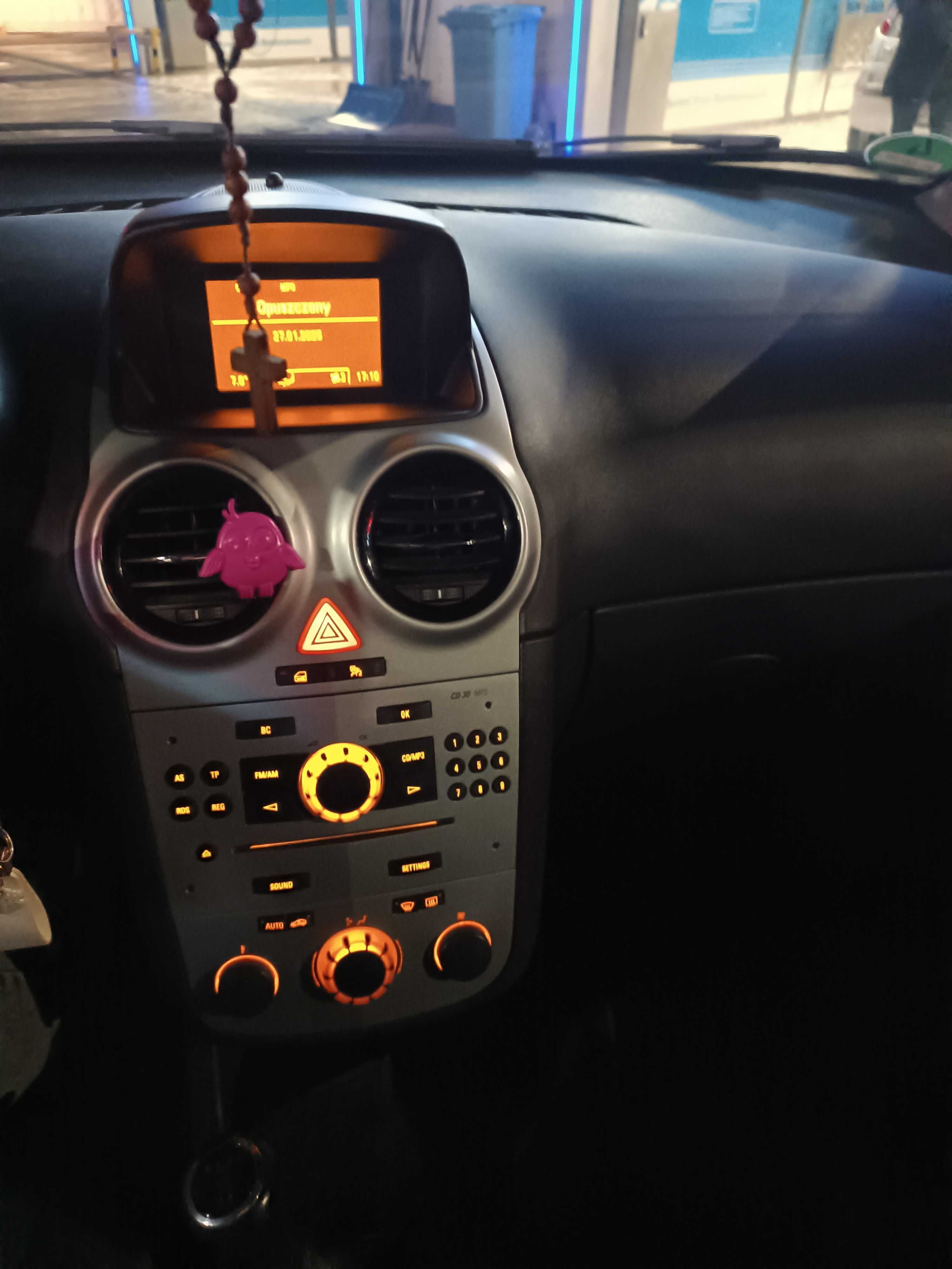 Opel Corsa D 1.2 b