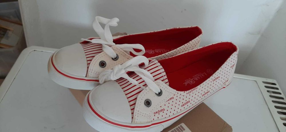 Nowe Balerinki Trampkowe w Paski i Kropki Rozmiar 37