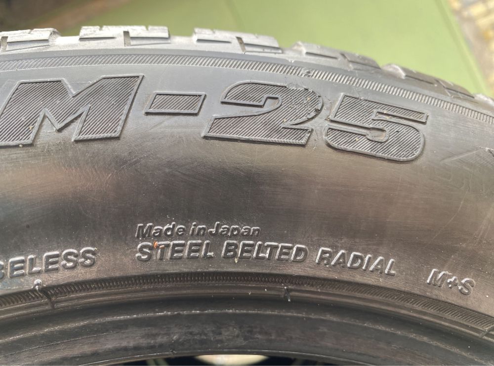 Шины Резина Bridgestone 245/50 r17 Ран Флет Зима