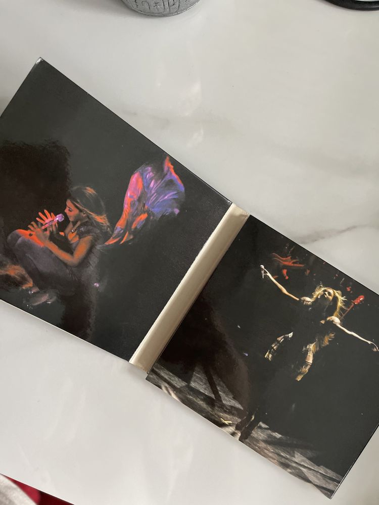 Beyonce “I am yours”DVD+CD