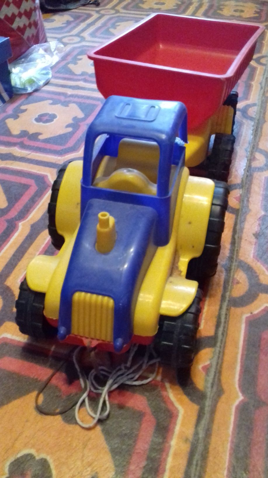 Трактор с прицепом