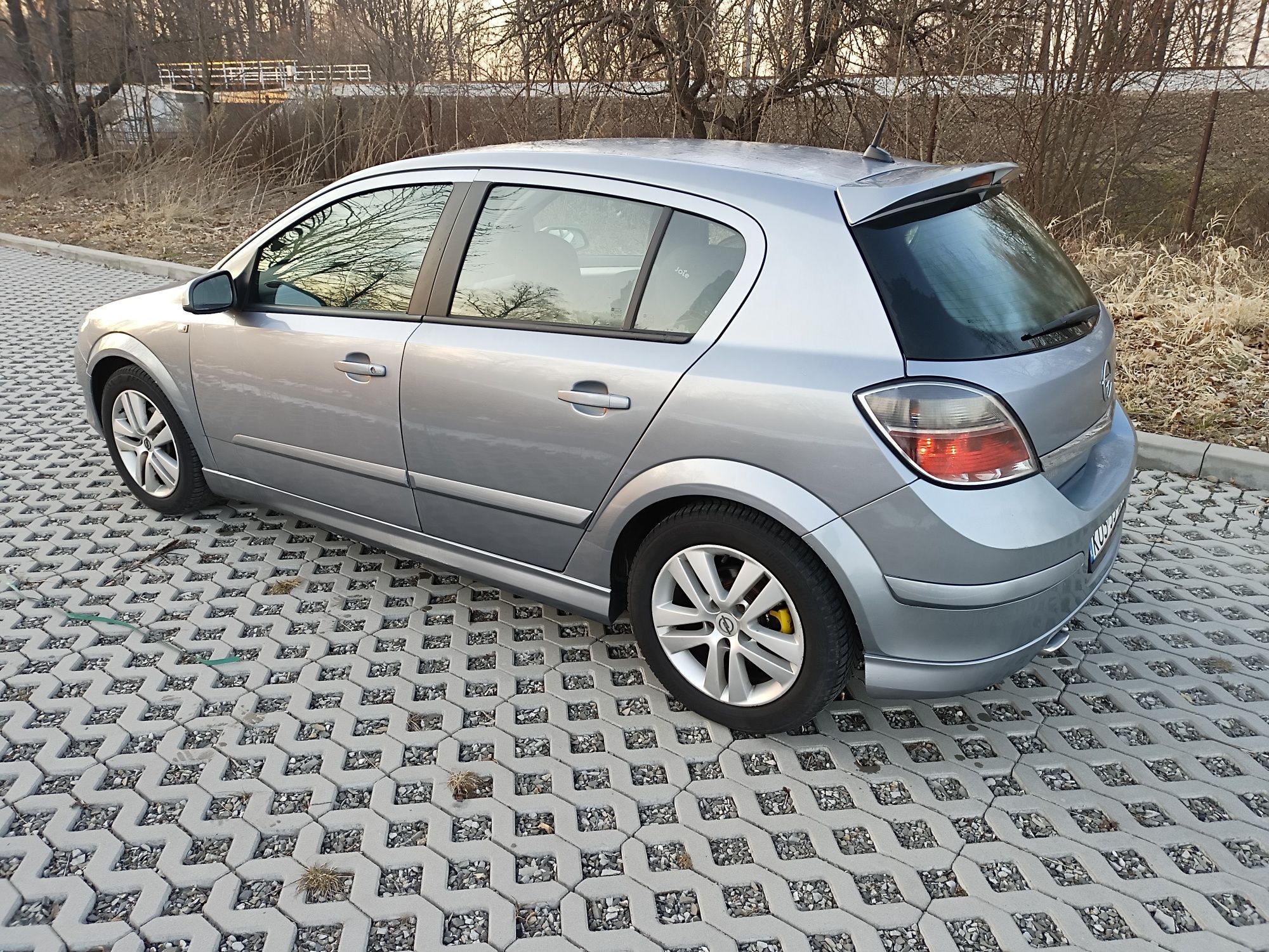 Opel Astra H OPC-Line 2007r.