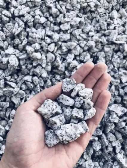 Kamień Ozdobny Grys Granitowy Dalmatyńczyk do Ogrodu, Opaska Rabata