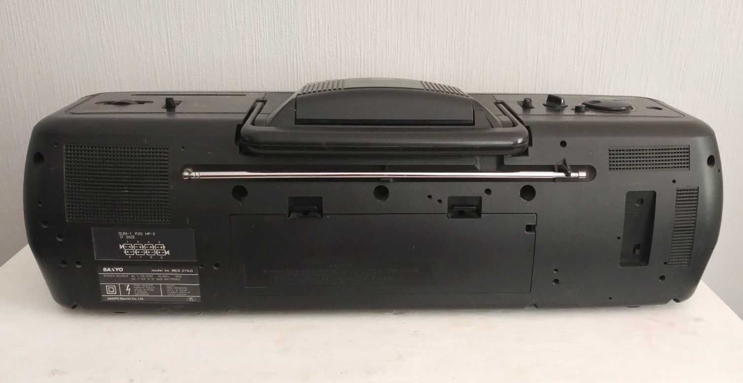 Магнитола SANYO MCD-Z11