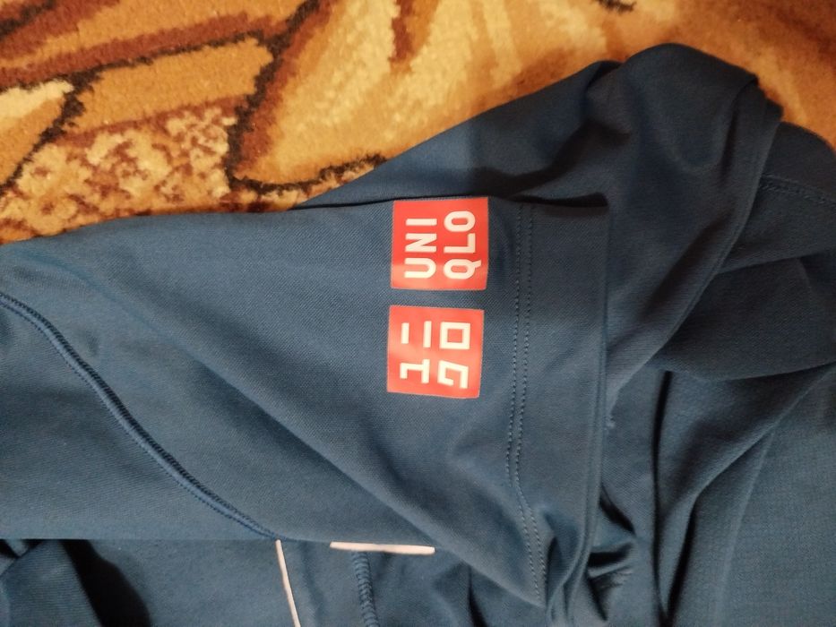 Футболка поло uniqlo