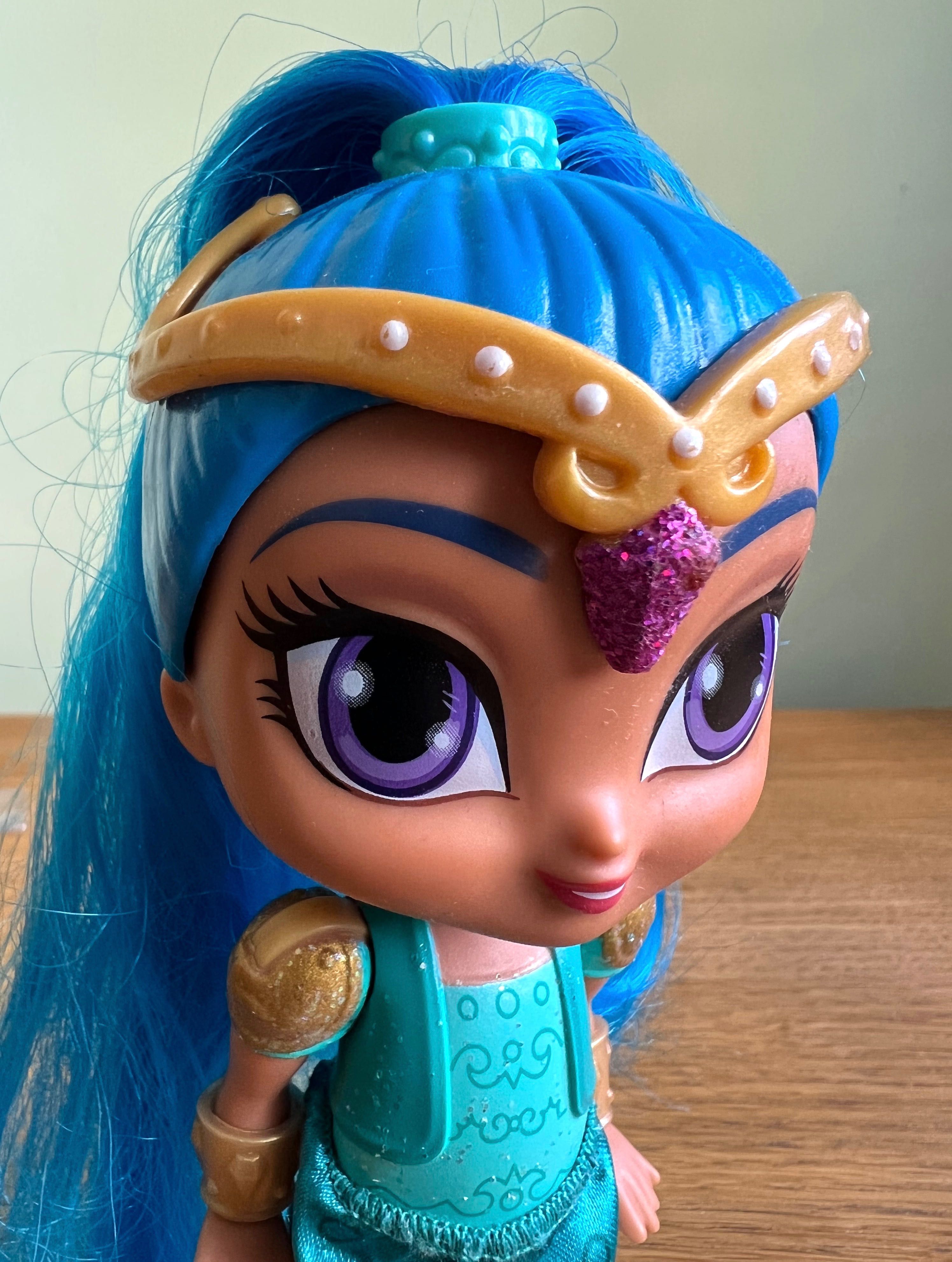 Laleczka SHINE z serialu animowanego "Shimmer i Shine" / MATTEL