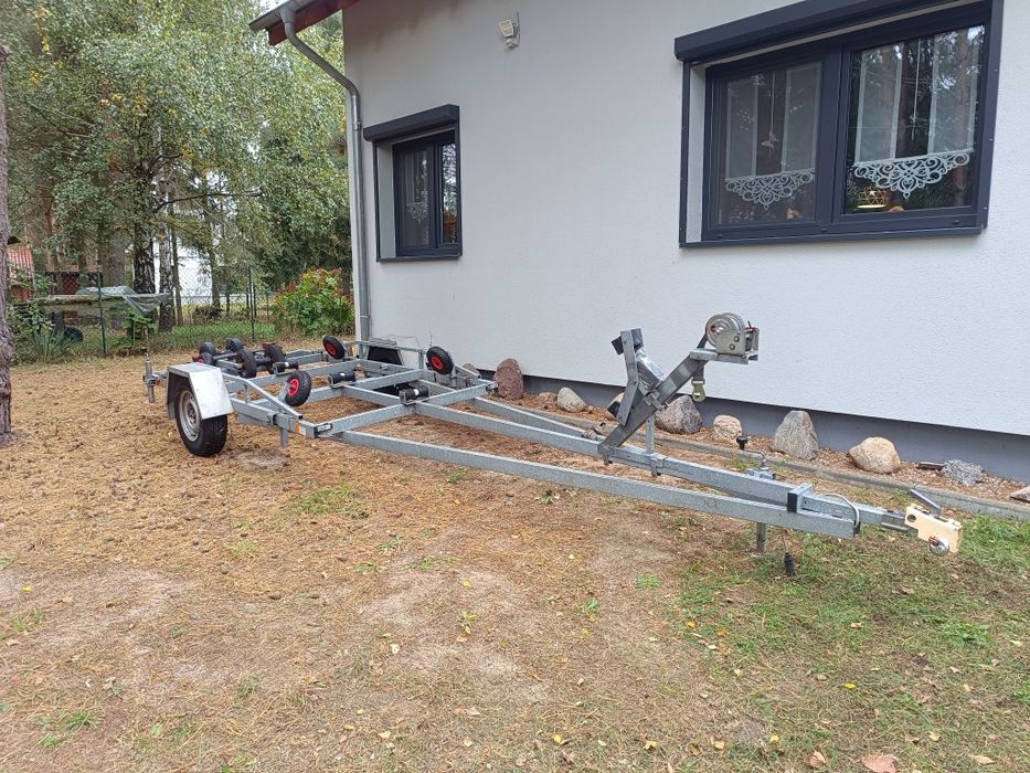 Przyczepa podłodziowa ocynk. Pod łódź około 7m do 1,5t dmc 750 lekka