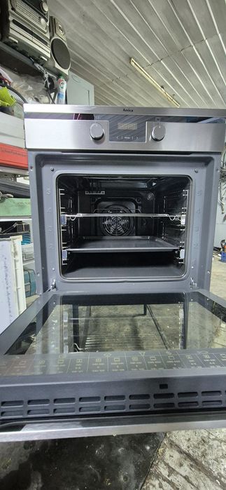 Духовка врізна AMIKA