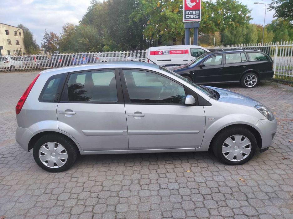 Ford Fiesta 1,3 benz,import Niemcy,5 drzwi,mały przebieg,zadbana,2008r
