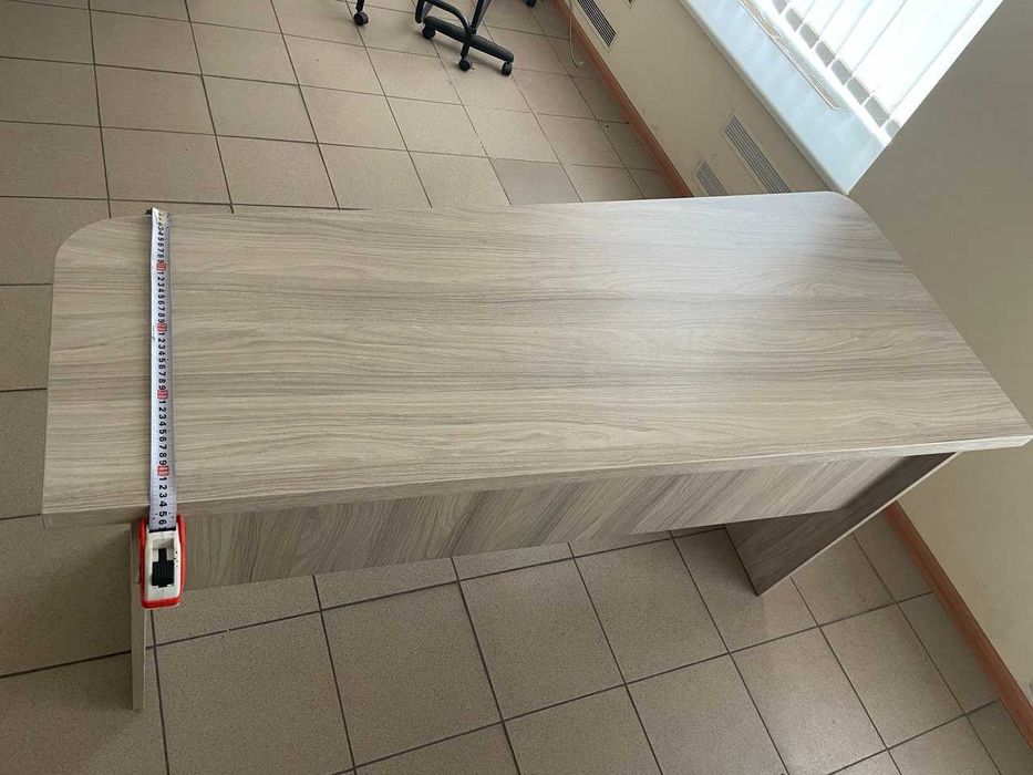 Продам офісні столи від 2000 грн