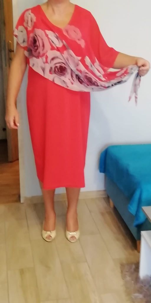 Elegancka sukienka czerwona rozm.50