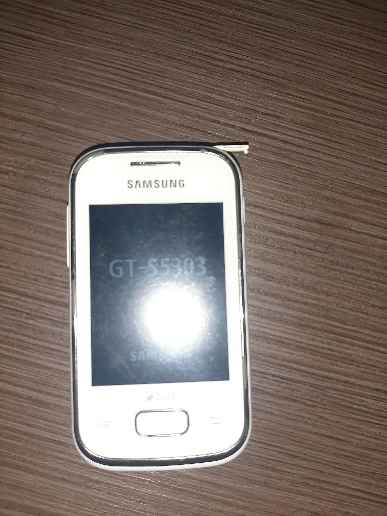 Телефон samsung GT55303
