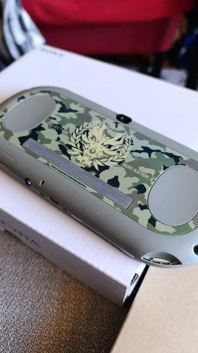 PsVita 2000 God Eater