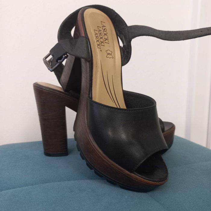 Sandały Lasocki na platformie