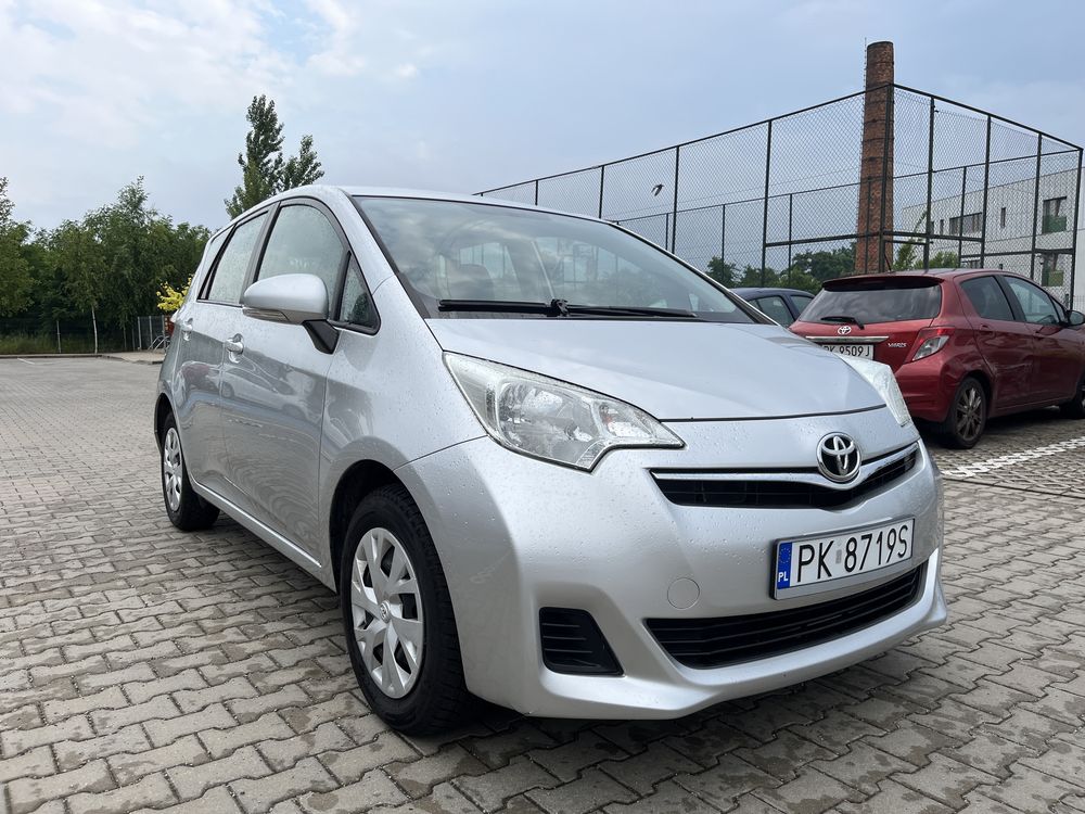 Toyota Verso S*2011r**1.3 VVTI**Bezwypadkowy**pełna historia serwisowa