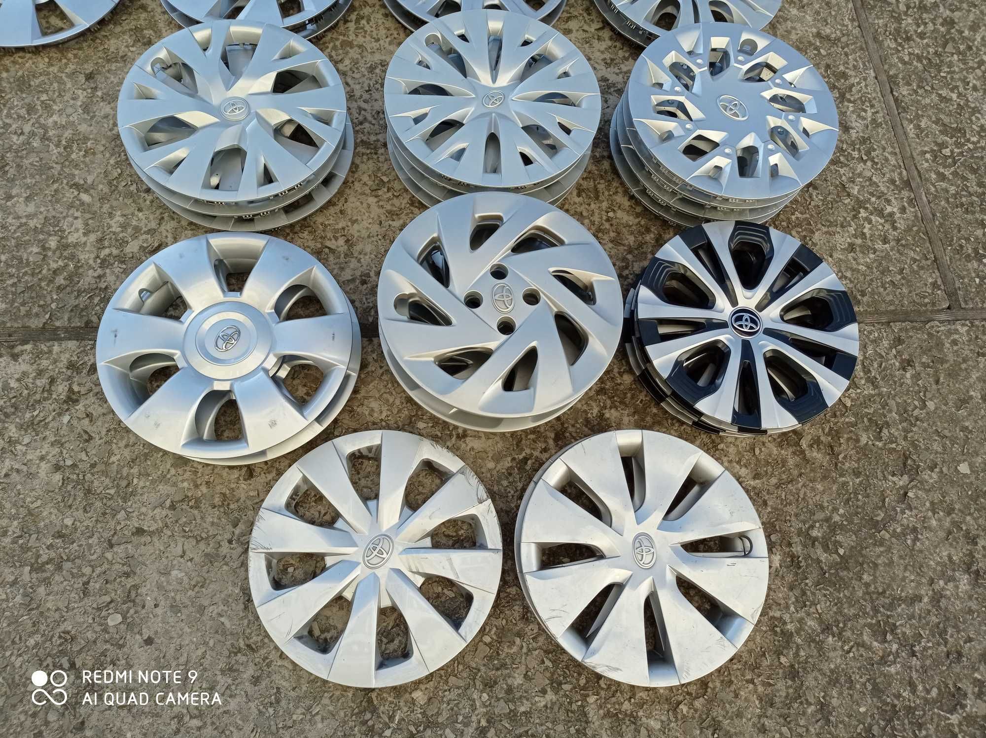 Ковпаки 14-17 Toyota Auris Corolla Yaris CAMRY Prius Rav4 оригінал