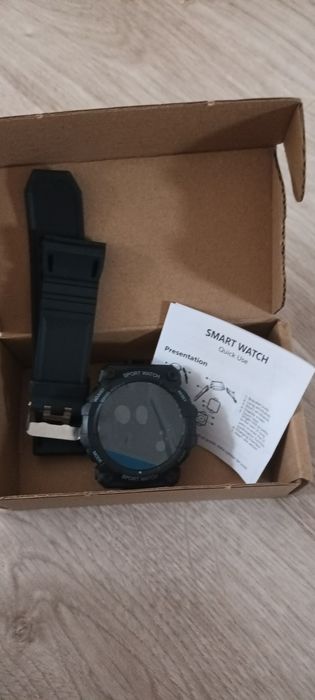 Smartwatch  / Zegarek  / Nowy