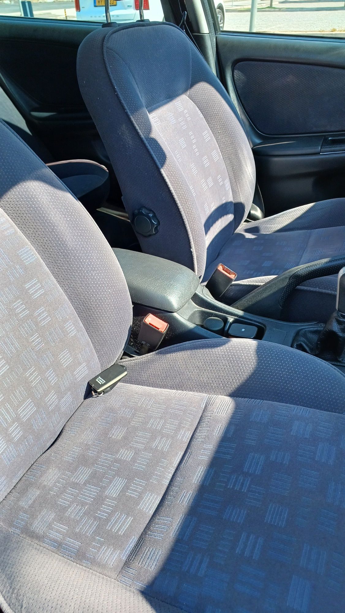 Toyota Avensis em óptimo estado.