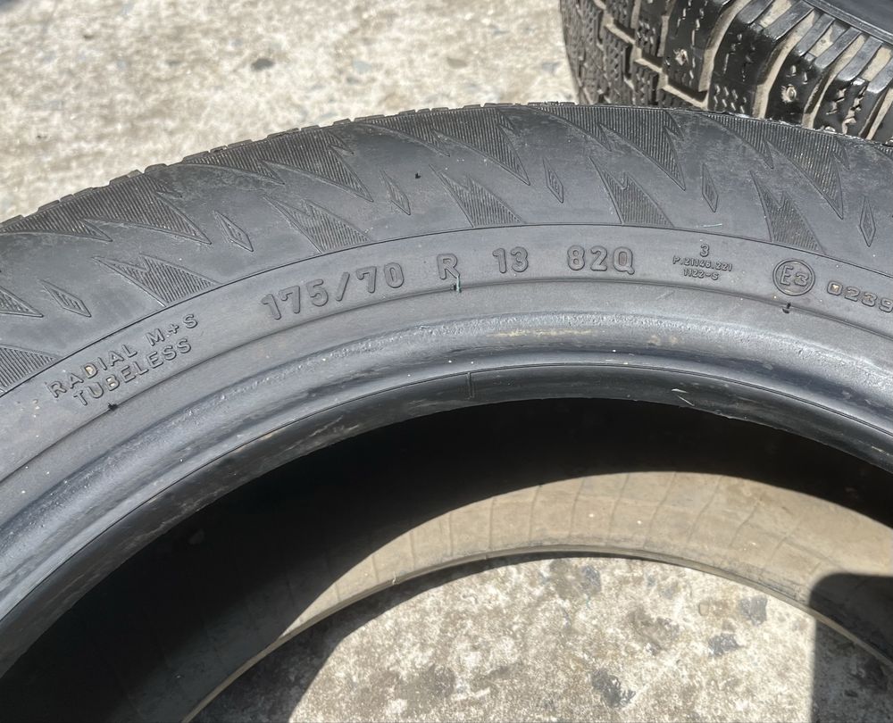 Резина Pirelli 175/70 R13 пара зима шипована