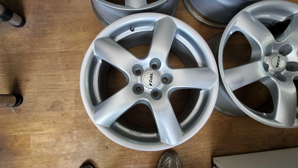 Диски 5 112 R17 Volkswagen Rial Germany ET 38