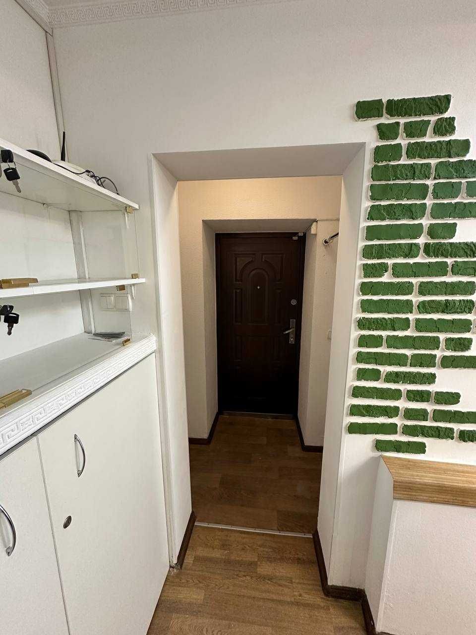 Продам приміщення 38,3 м2 в центрі вул. В.Мономаха Ремонт Меблі