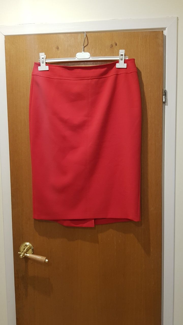 Wełniana czerwona spódnica Hera rozmiar 42