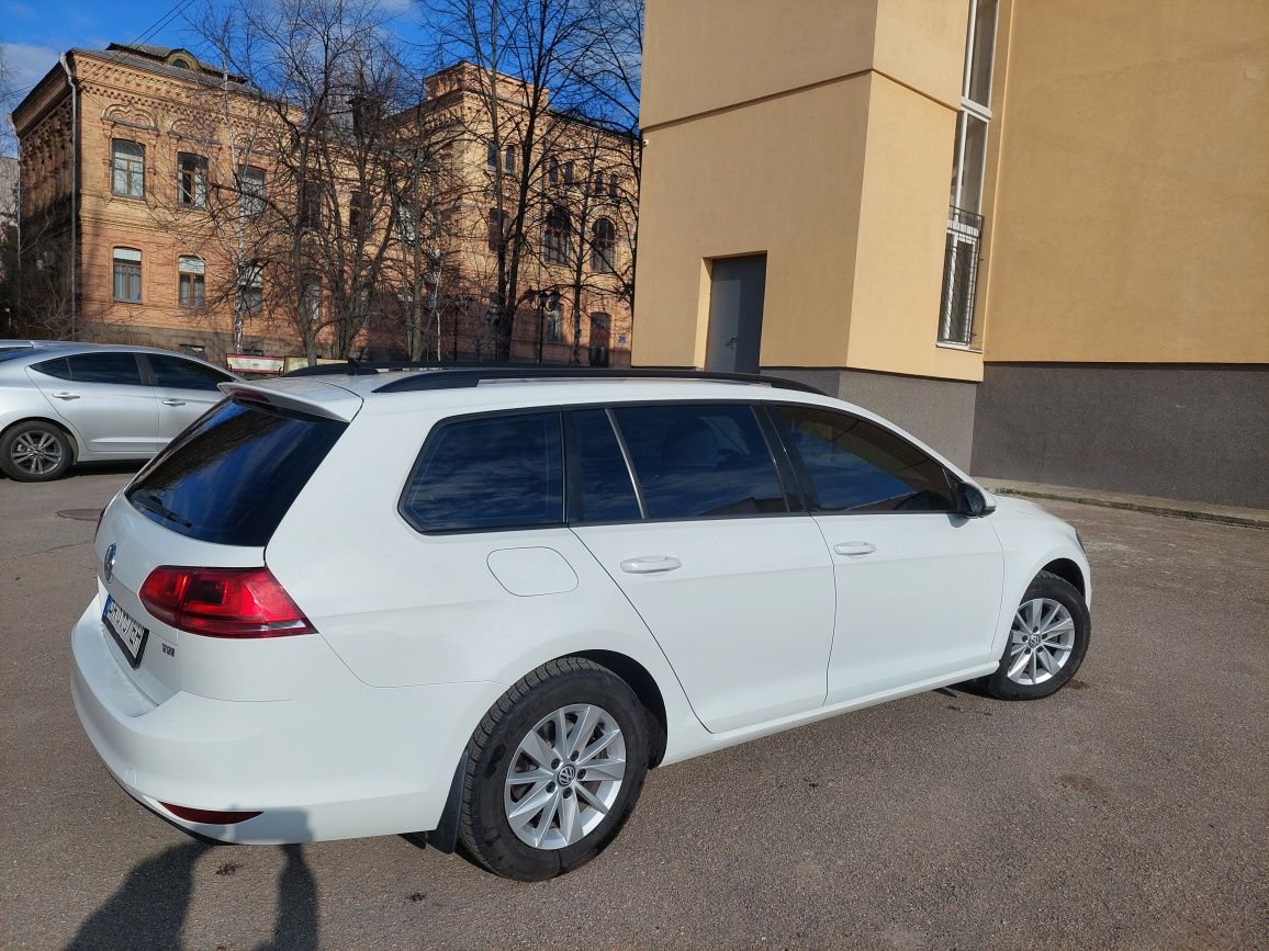 Продам Volkswagen Golf 7