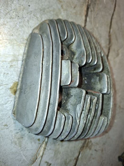 Oryginalny zmd głowica cylindra silnika shl m11