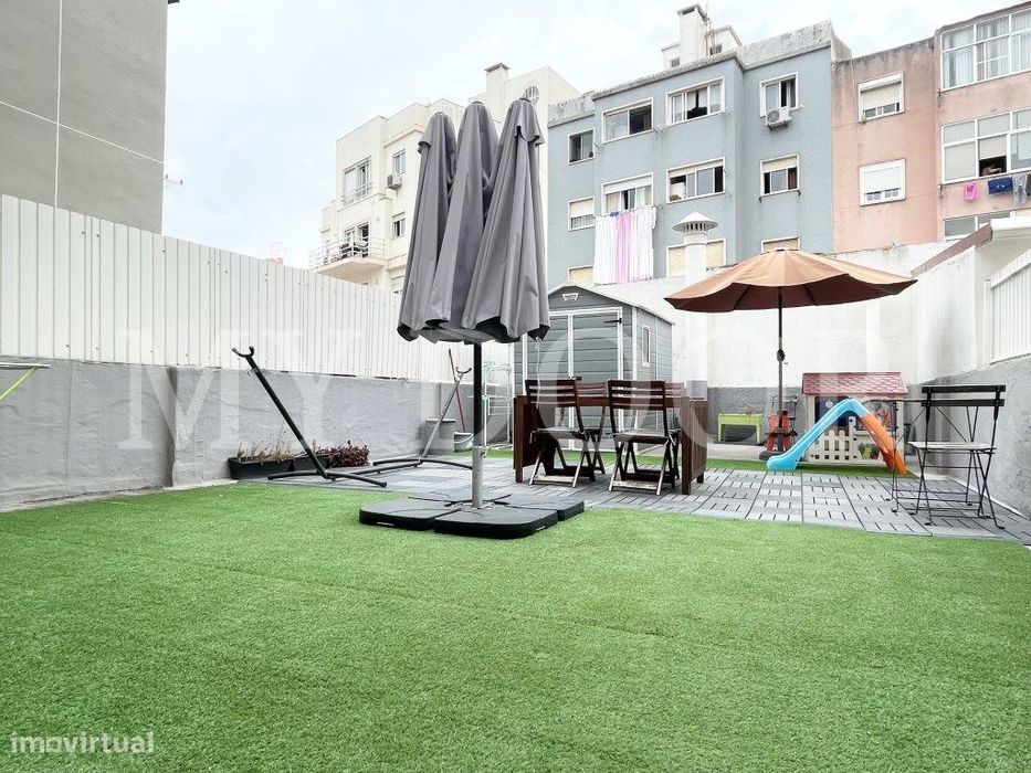 Apartamento T2 - Moscavide - Completamente Remodelado - TERRAÇO 60m2