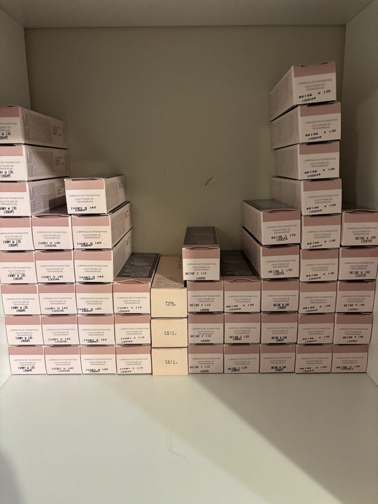 Podkład IntelliMatch 3D TimeWise Beige W 160 (Rozświetlający) Mary Kay