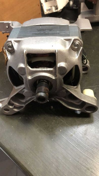 Motor M.L.Roupa Whirlpool AWM-7106