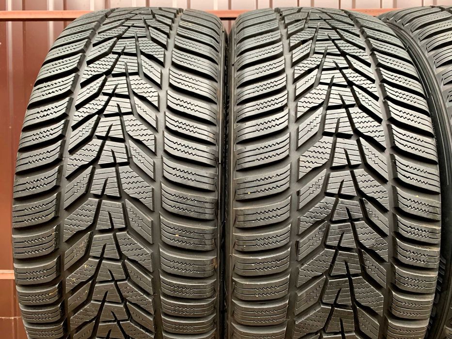 225/45 R18 Hankook Winter I*Cept Evo3. Шини зимові 4 шт.