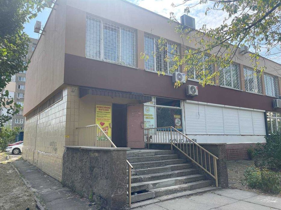 Продам приміщення, 82кв.м., Лайоша Гавро 6!