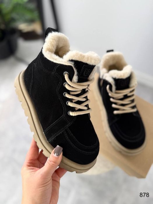 Жіночі шкіряні зимові черевики в кольорах