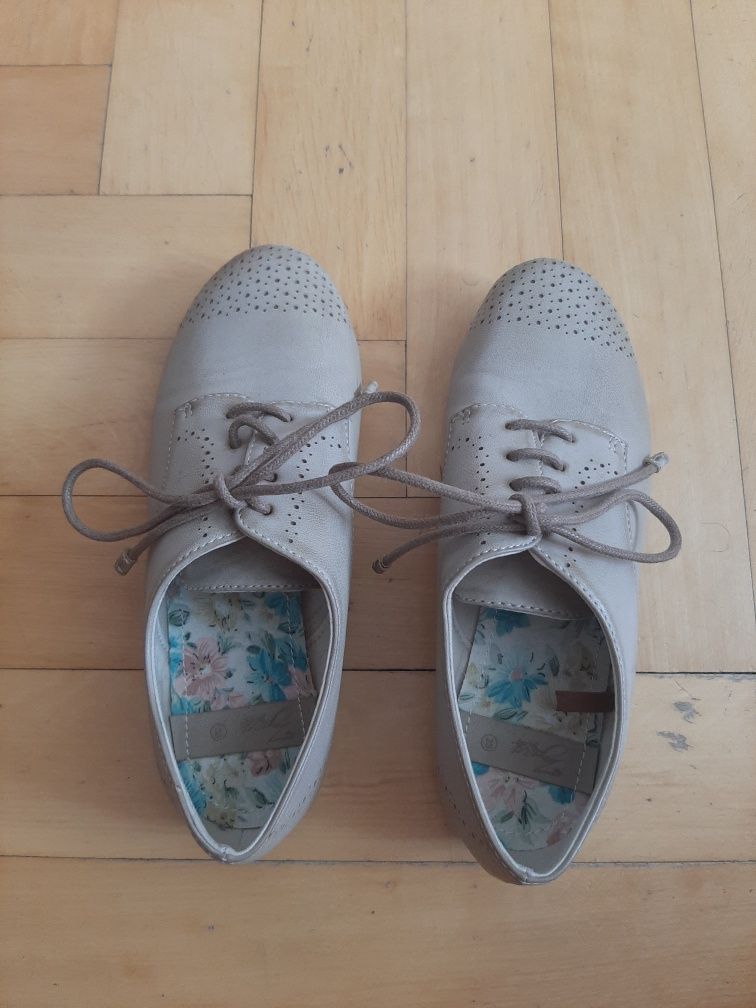 Buty skórzane Zara rozmiar 33