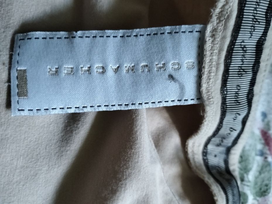 Beżowa bluzka z bawełny, z nadrukiem; SCHUMACHER; rozmiar M